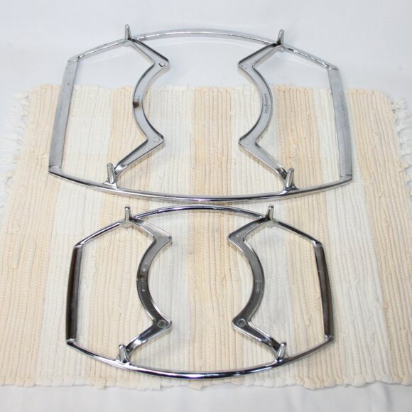 VTG CORNINGWARE METAL SERVING TRIVETS CASSEROLE CRADLE SET 2 P-11-M-1 & P-10-M-1 - Picture 7 of 11